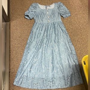 Lace puff sleeve A-line dress